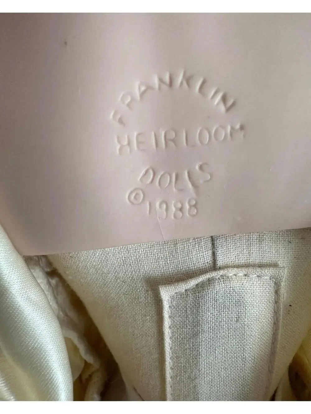 Vintage 80’s Franklin Heirloom 